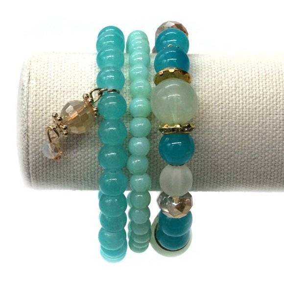 Bracelet Three Strands Teal, & Gold Beads. - Picture 2 of 2